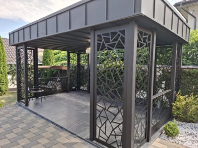 Foișor metalic deschis tip open-space